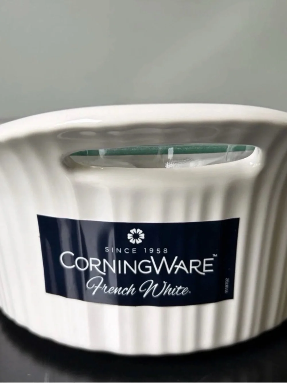 NWT Corning Ware 2.5-Qt French White Oval Ceramic Casserole Dish w/ Glass Cover